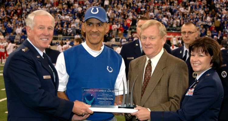 Tony Dungy - Wikipedia