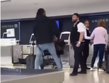 Former NFL Player Goes Viral For Bloody Fight With United Airlines ...