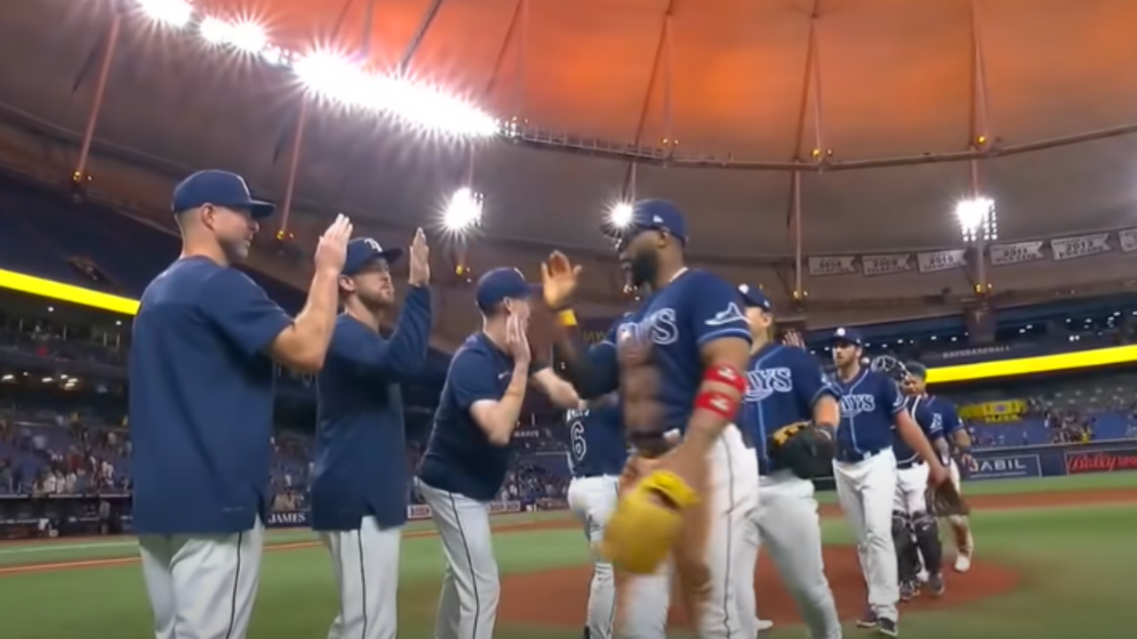 Rays Players Undercut Pride Night by Not Wearing Rainbow Logos - The New  York Times