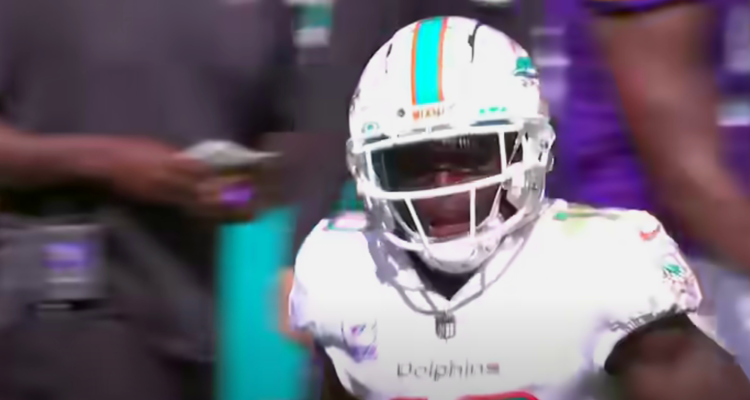 EEK, TYREEK! Dolphins' Tyreek Hill Now Says He Was Just Kidding, He Does  NOT Want To Do Porn - Bounding Into Sports