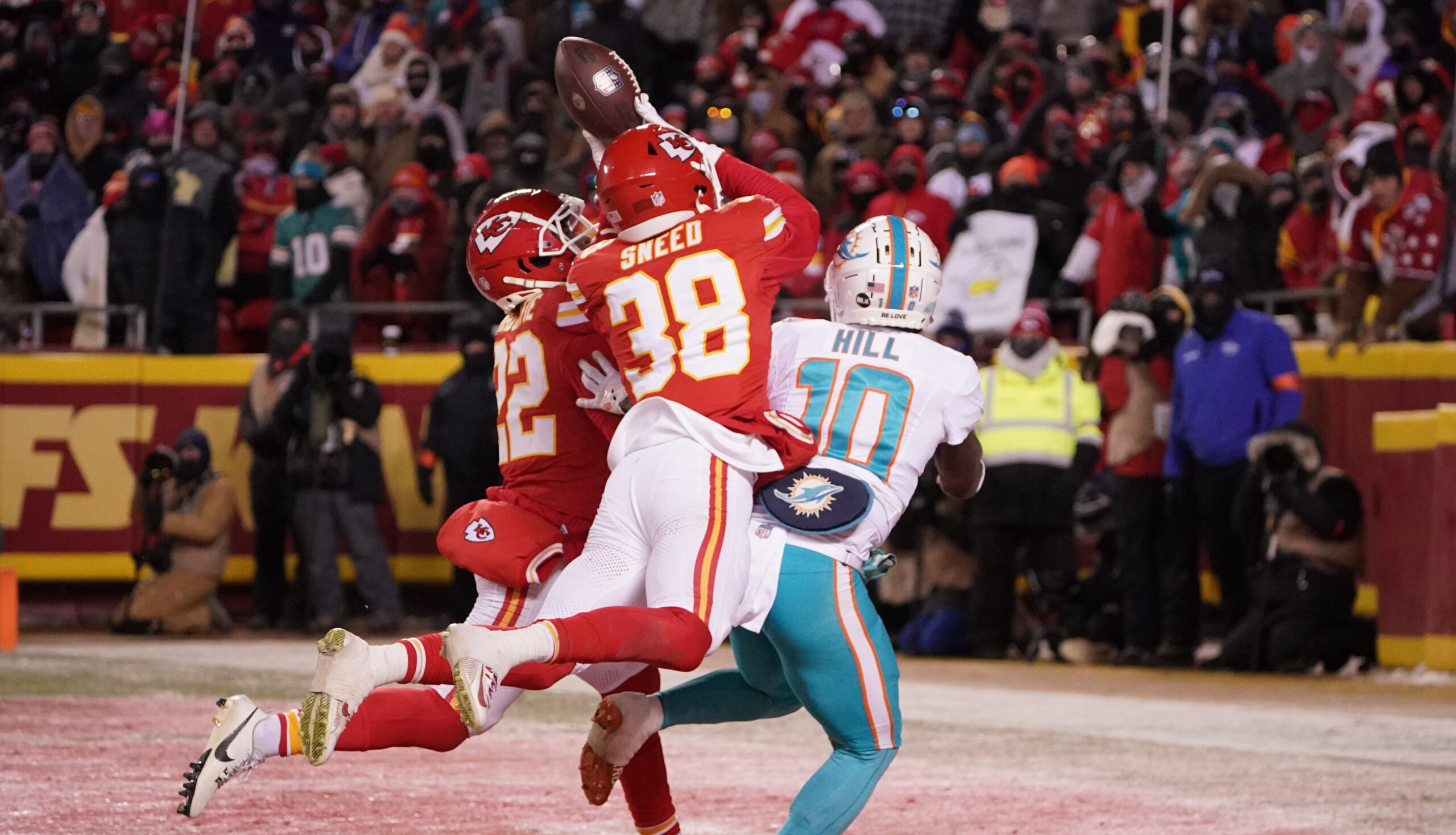 Mike McDaniel Torched Tyreek Hill After Loss to Kansas City Chiefs